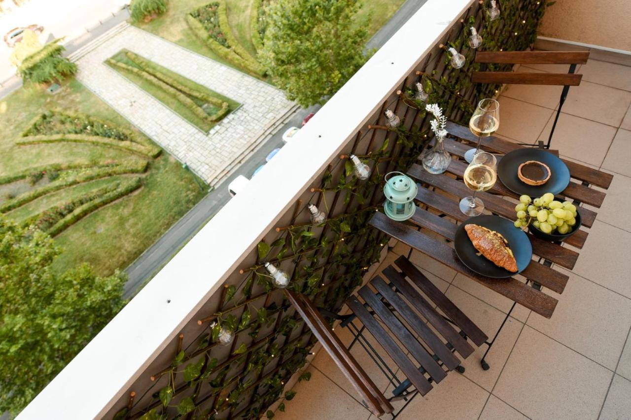 Spectacular Views & Modern Comfort: Your Dream Duplex In Central Bucharest Apartment Exterior photo